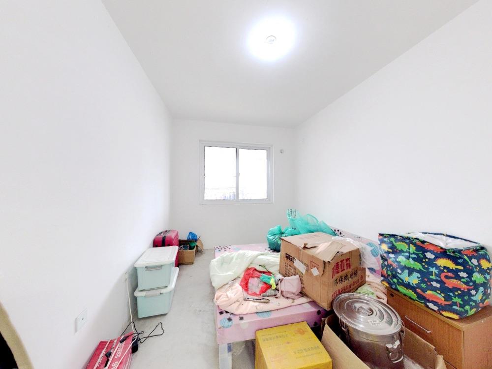 幸福怡居 3室2厅1卫 128m&sup2;