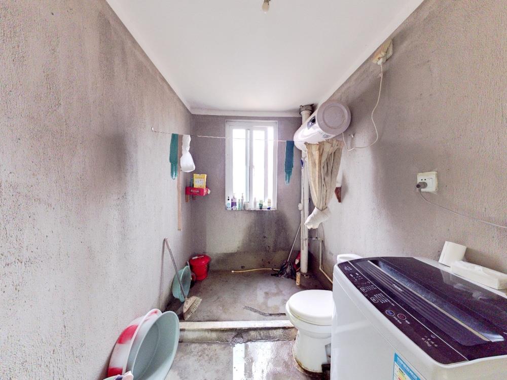 幸福怡居 3室2厅1卫 128m&sup2;