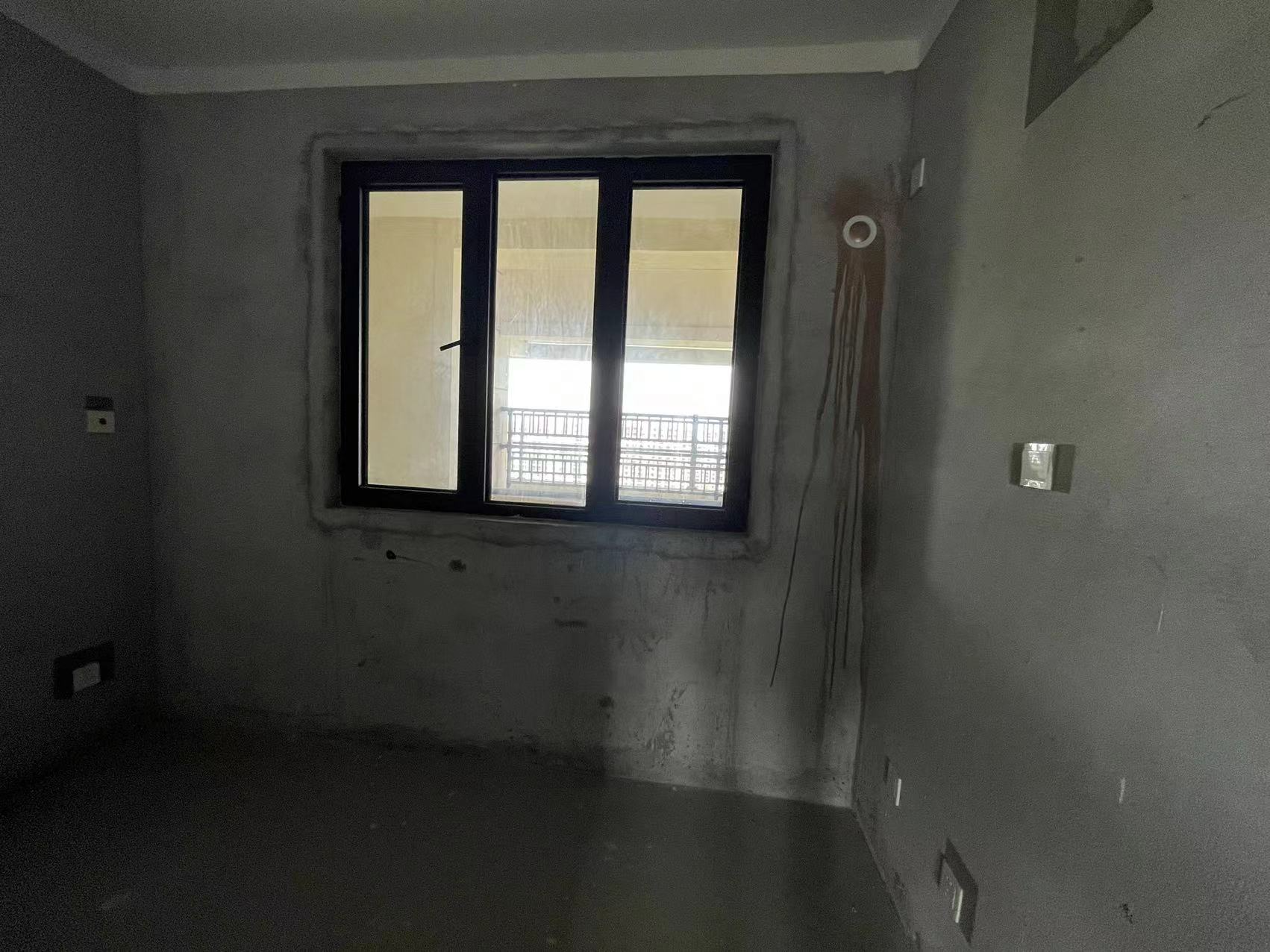 观澜台 3室2厅2卫 102m&sup2;