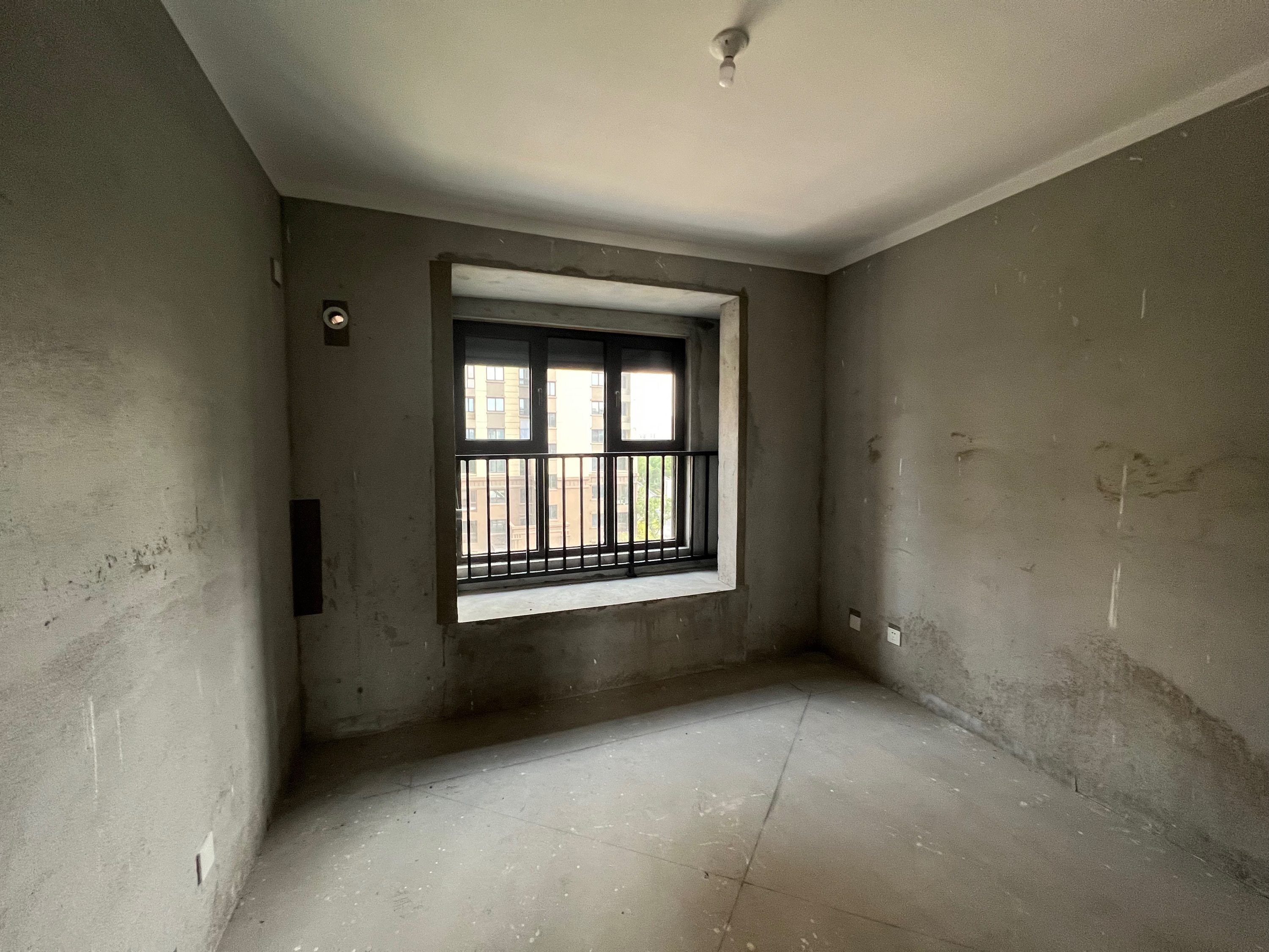 观澜台 3室2厅2卫 120m&sup2;