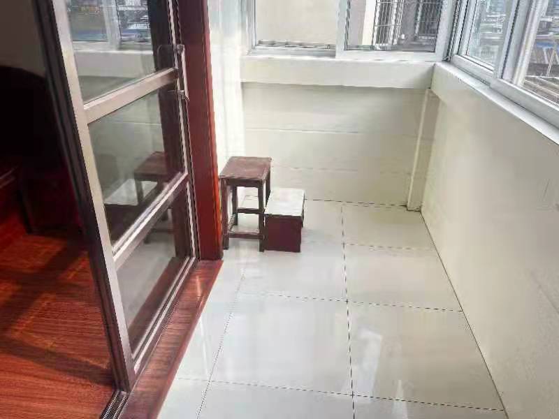 星源花苑 3室2厅2卫 152m&sup2;