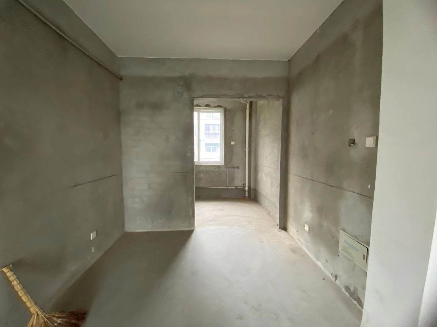 果园南苑 2室2厅1卫 98m²