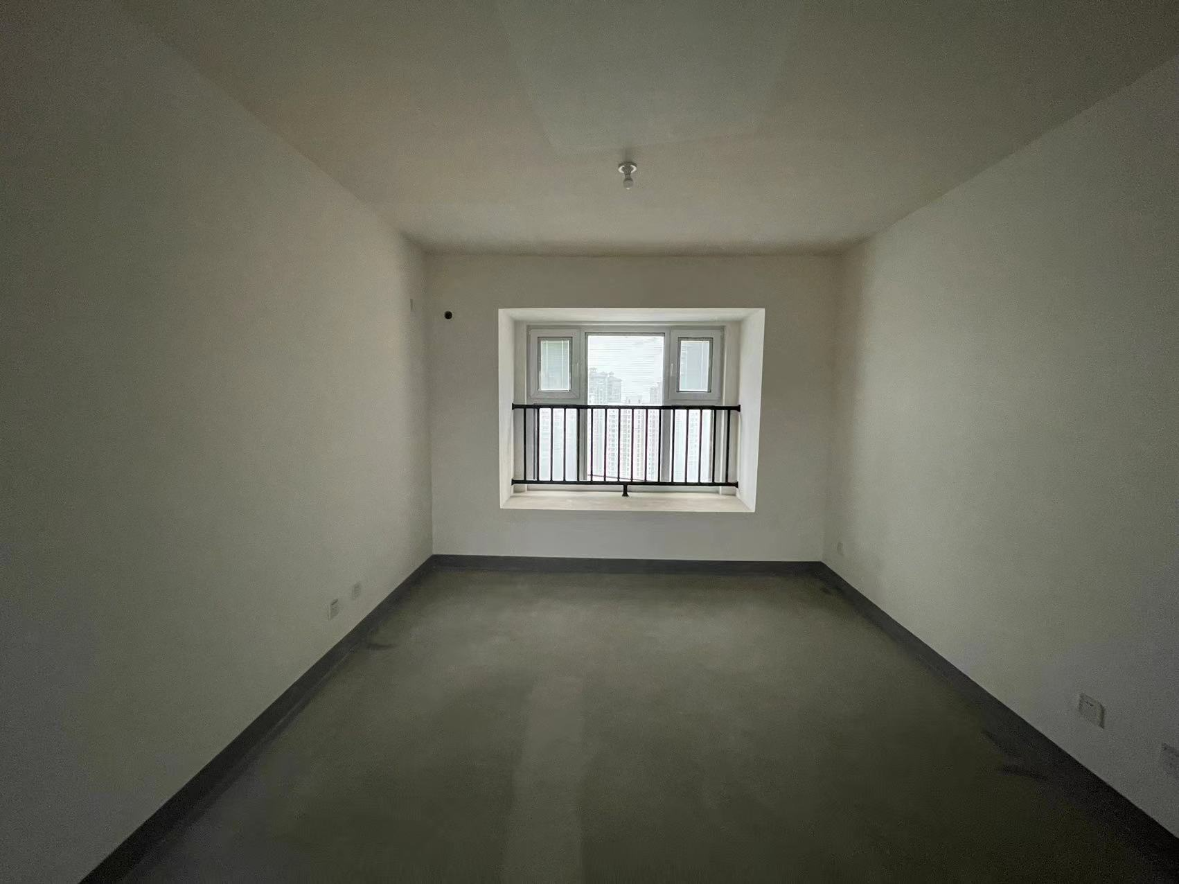 世茂九龙庭 4室2厅2卫 144m&sup2;