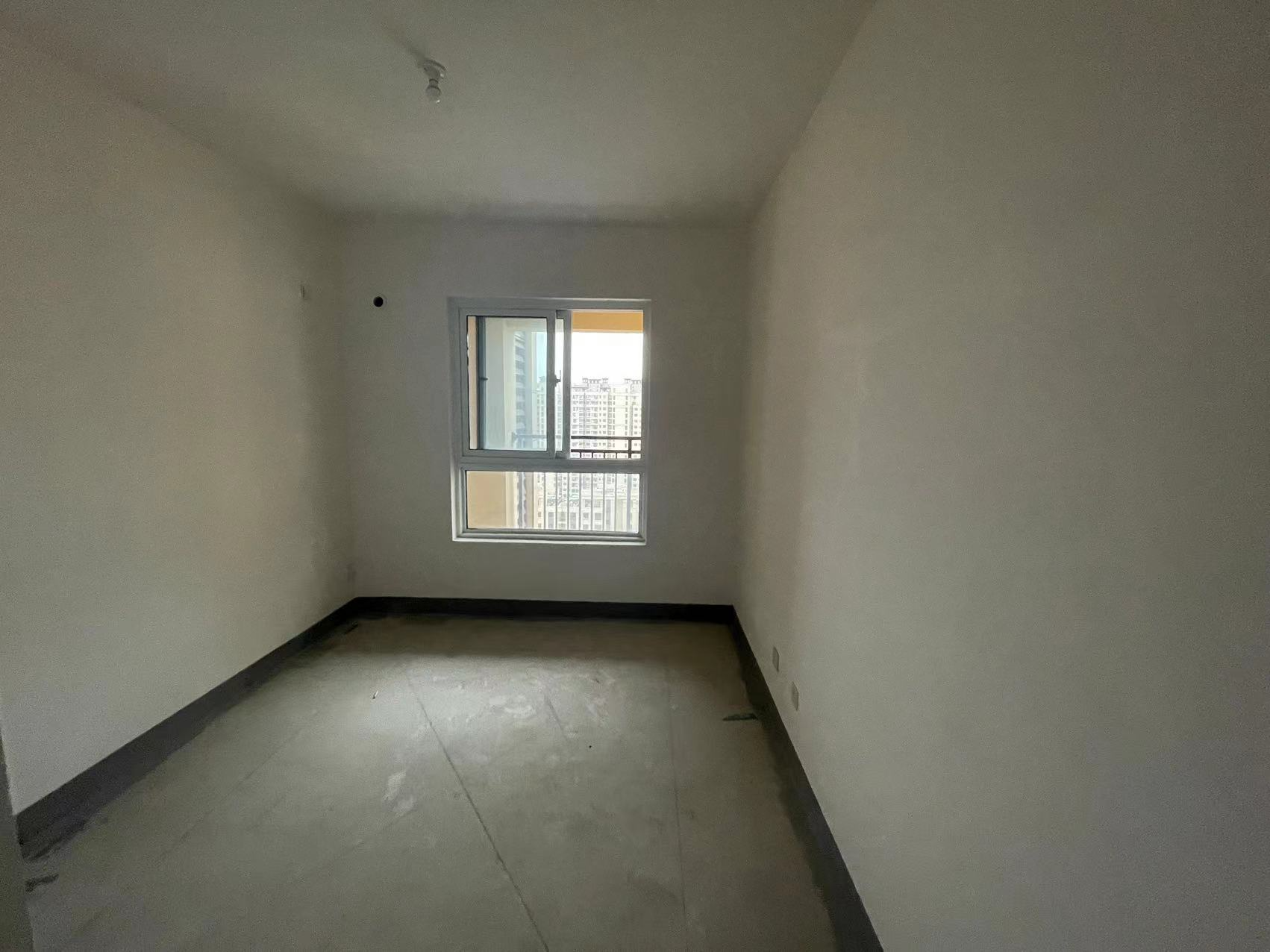 世茂九龙庭 4室2厅2卫 144m&sup2;