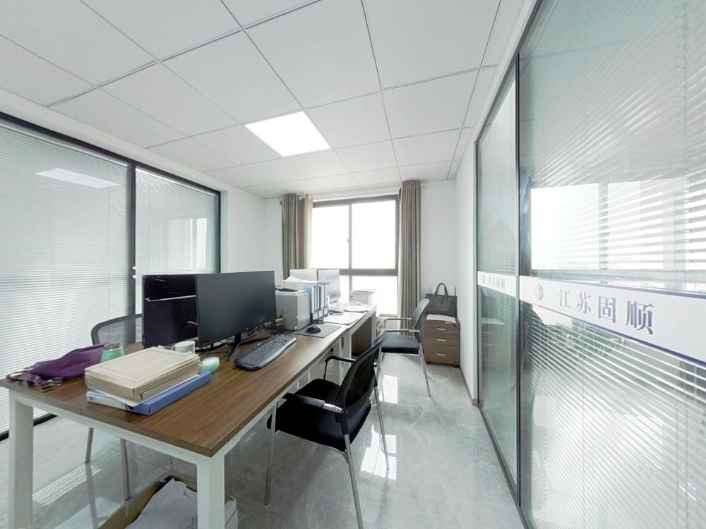 银洲&middot;皇家花园 4室2厅2卫 257.69m&sup2;