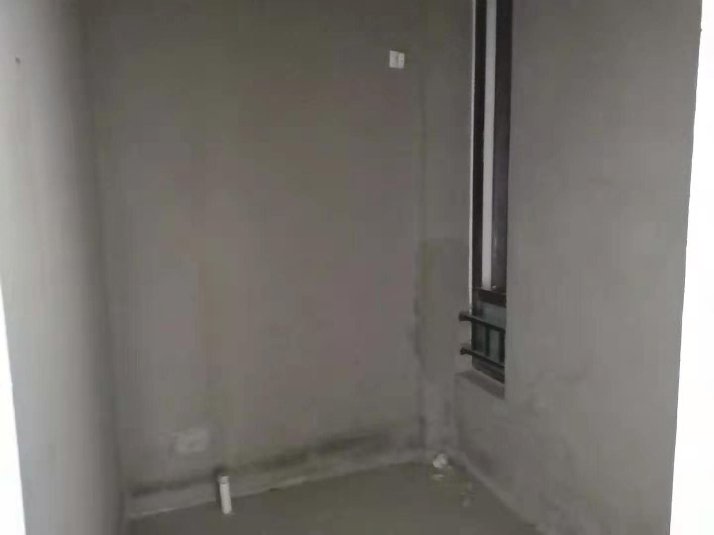 盛和九里香堤一期 5室3厅3卫 358m&sup2;