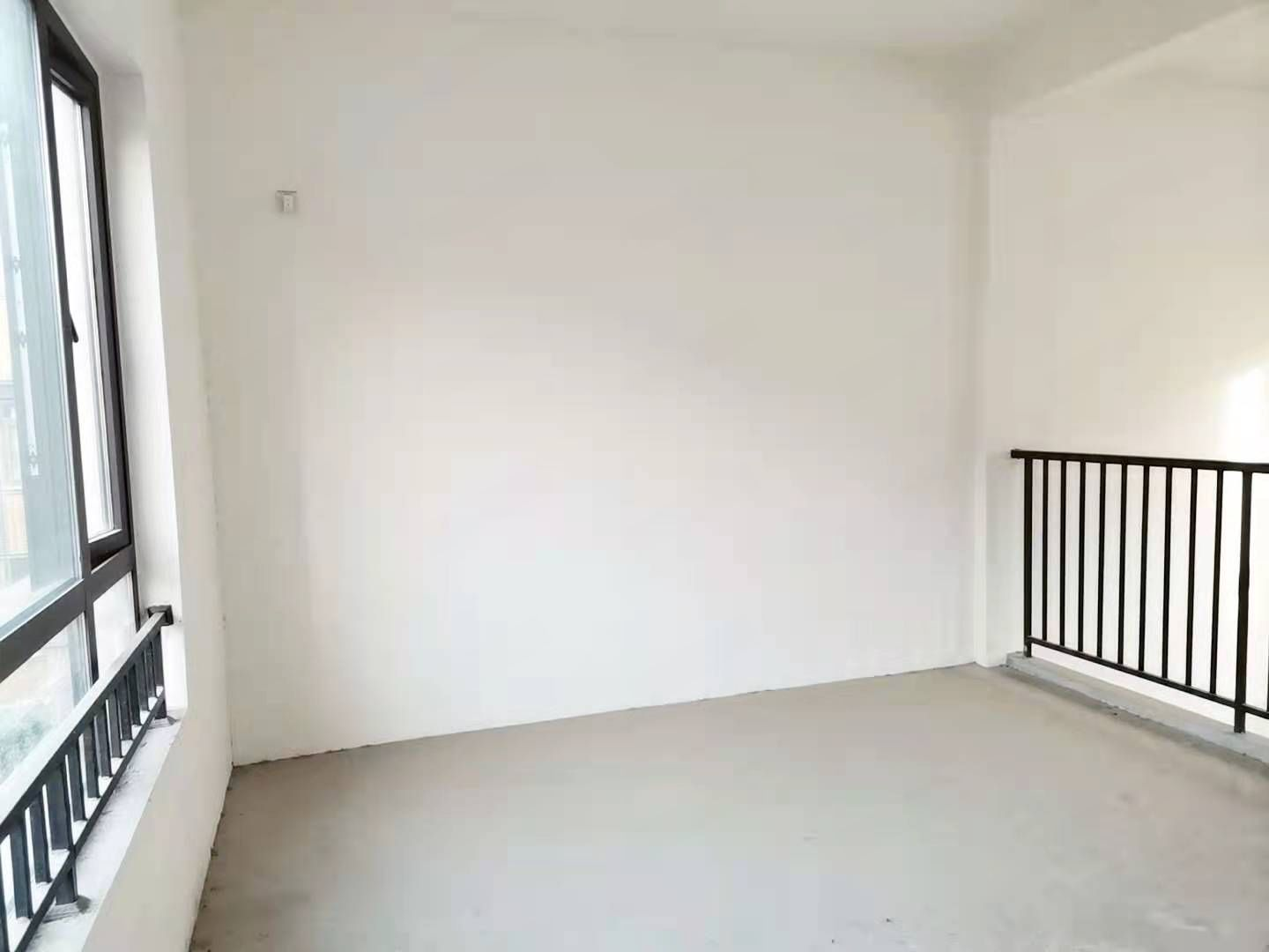 盛和九里香堤一期 5室3厅3卫 358m&sup2;