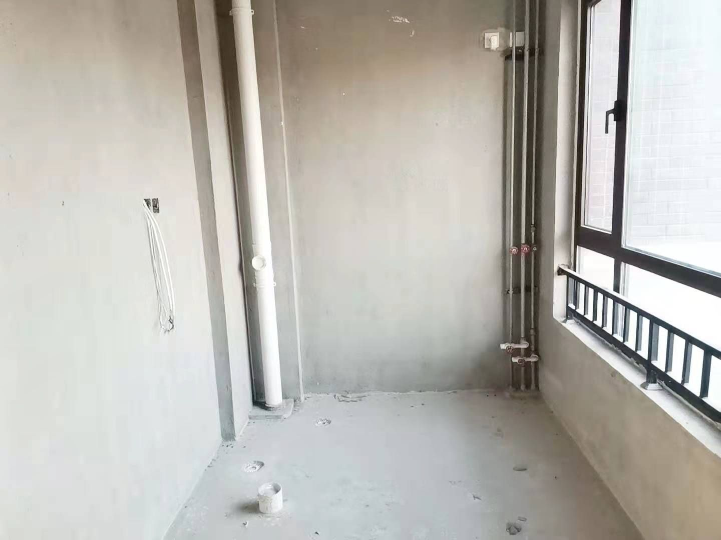 盛和九里香堤一期 5室3厅3卫 358m&sup2;