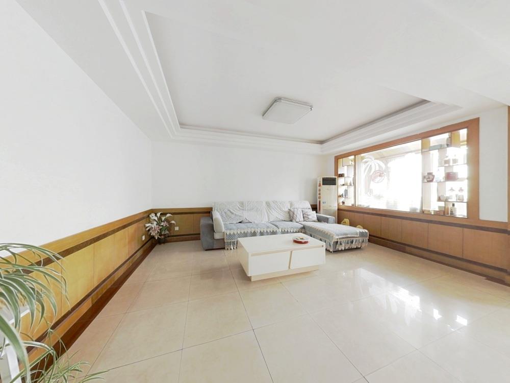 鸿运城市花苑 4室2厅2卫 233m&sup2;