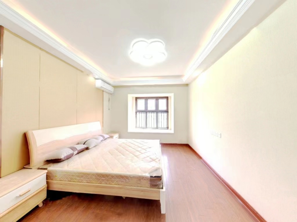 南通碧桂园翡翠华府 4室2厅2卫 143.00m&sup2;