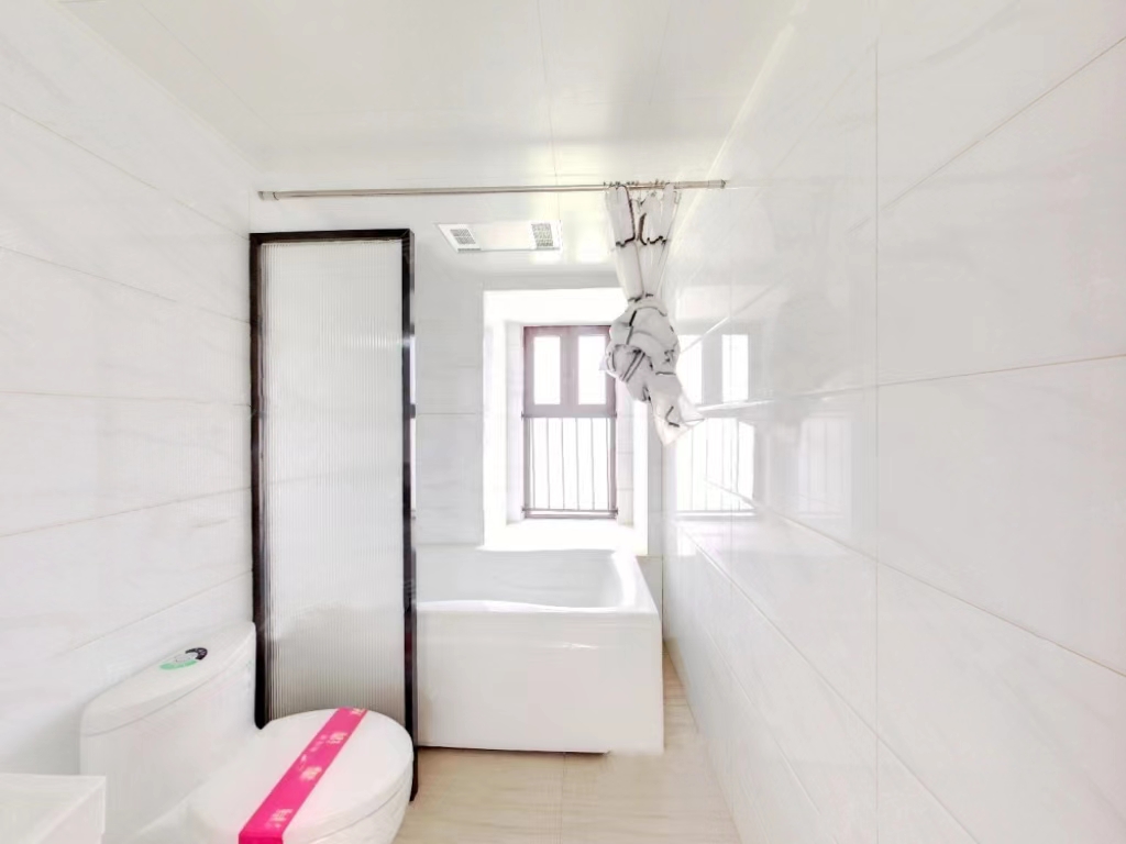 南通碧桂园翡翠华府 4室2厅2卫 143.00m&sup2;