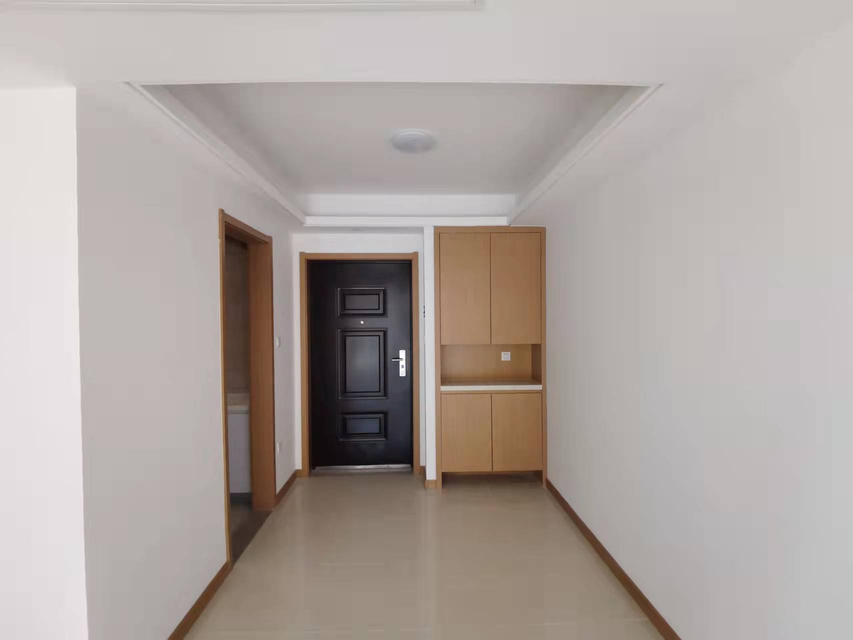 绿地新里城 3室2厅1卫 89m&sup2;