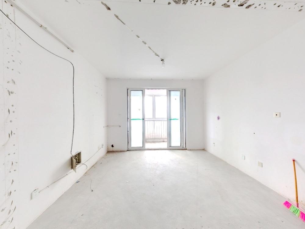 桂花小镇 3室2厅2卫 131.5m²