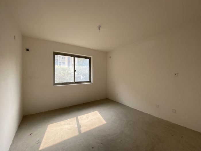 世濠花园 4室2厅1卫 132.00m&sup2;