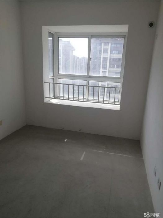 尚海城 4室2厅2卫 150m&sup2;