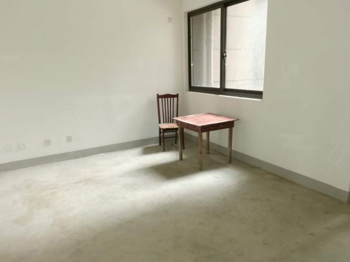 临江家园 2室1厅1卫 95m&sup2;