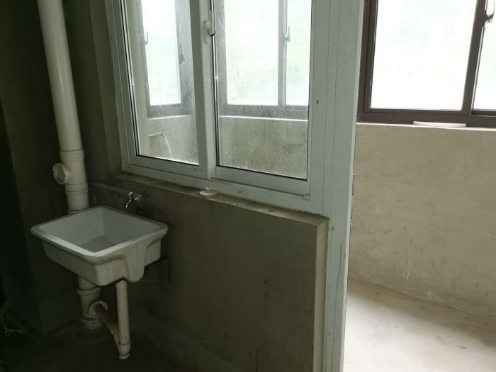 临江家园 2室1厅1卫 95m&sup2;