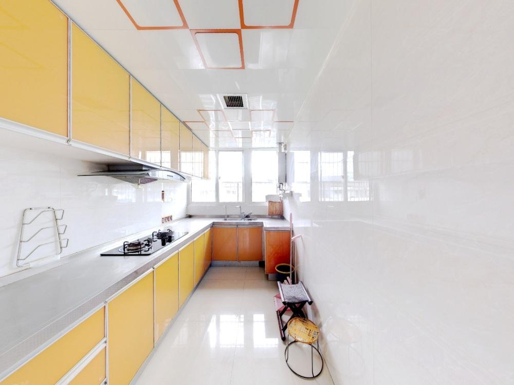 越江新村 4室2厅2卫 144.62m&sup2;