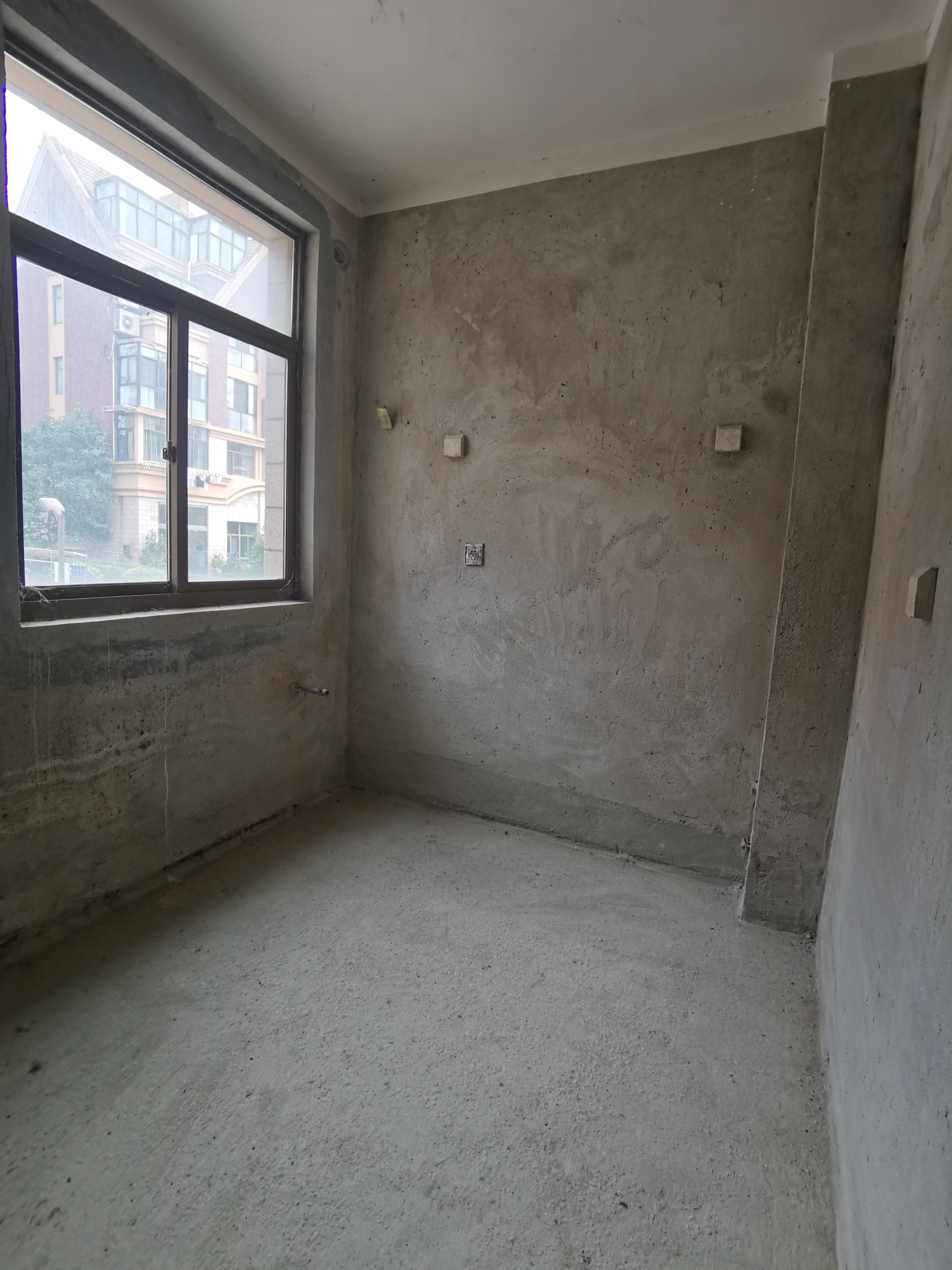 江海艺墅 4室2厅2卫 176.00m²
