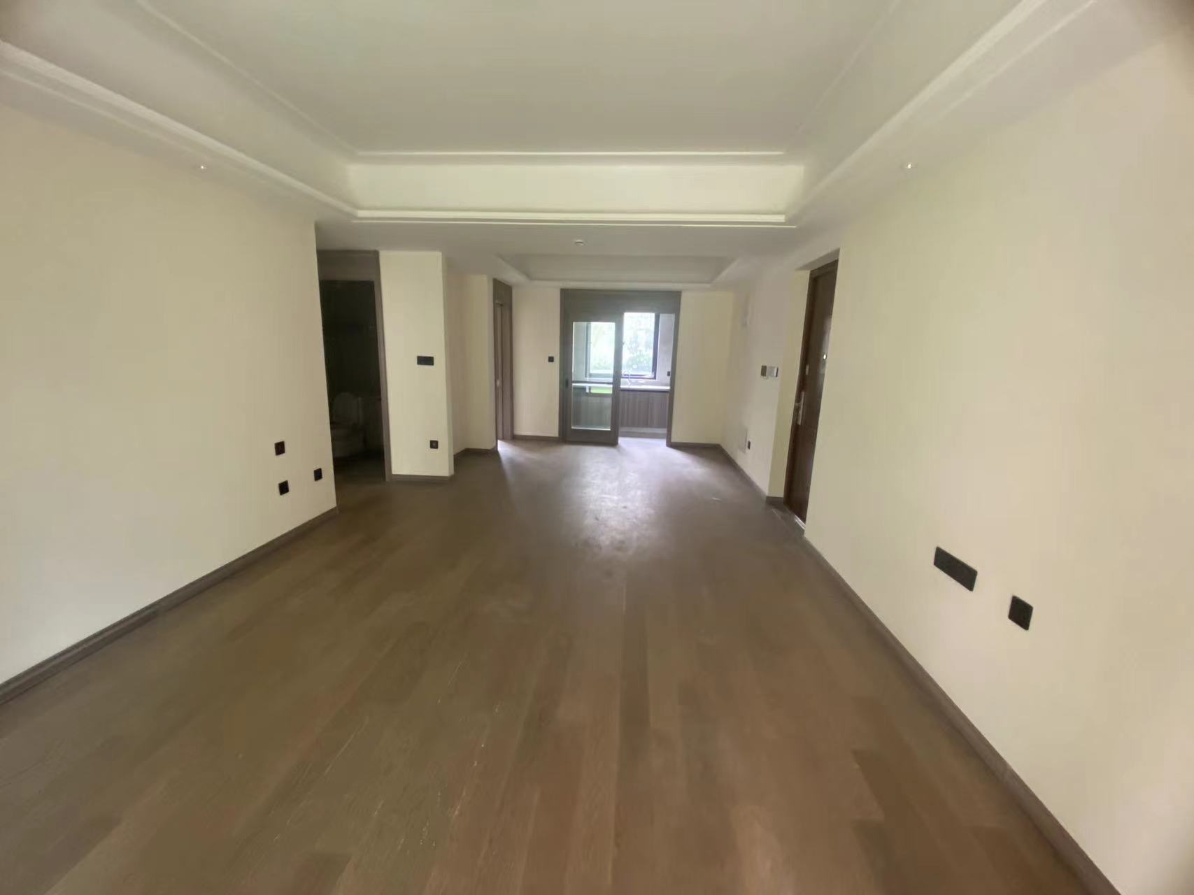 湖山源著 3室2厅1卫 99m&sup2;