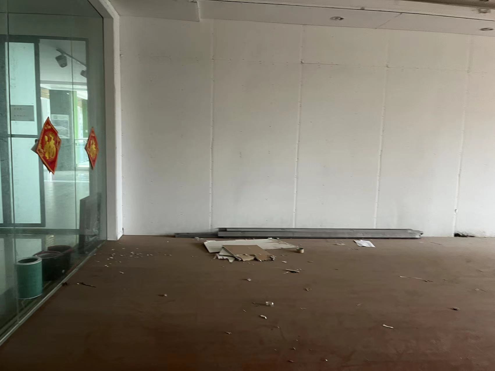 鸿运大厦 0室1厅1卫 40.42m²