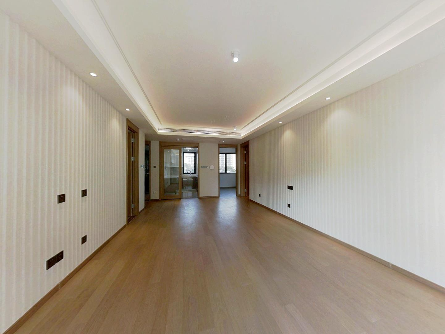 龙湖天宸源著 3室2厅2卫 117m&sup2;