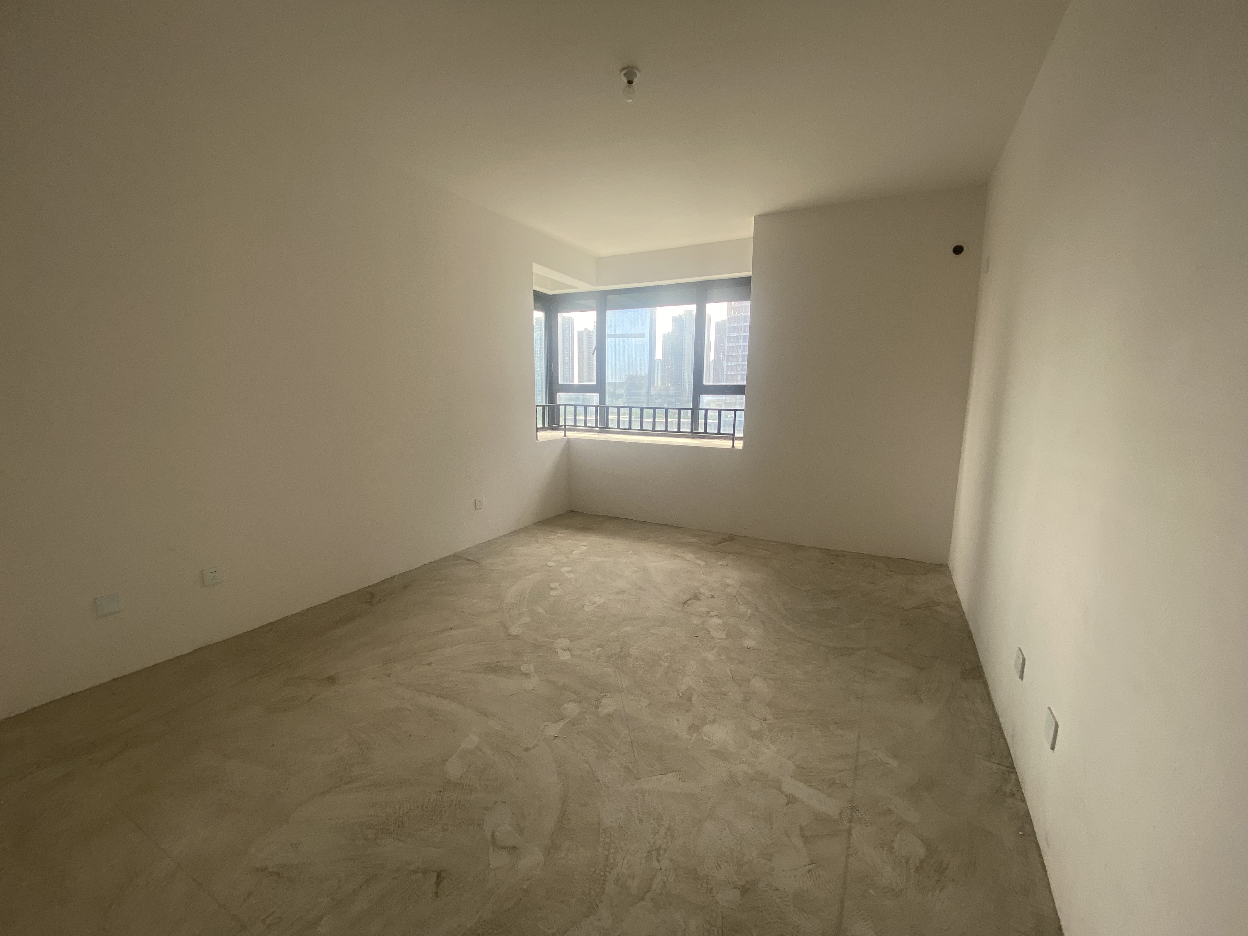 湖畔天下 3室2厅2卫 130m&sup2;