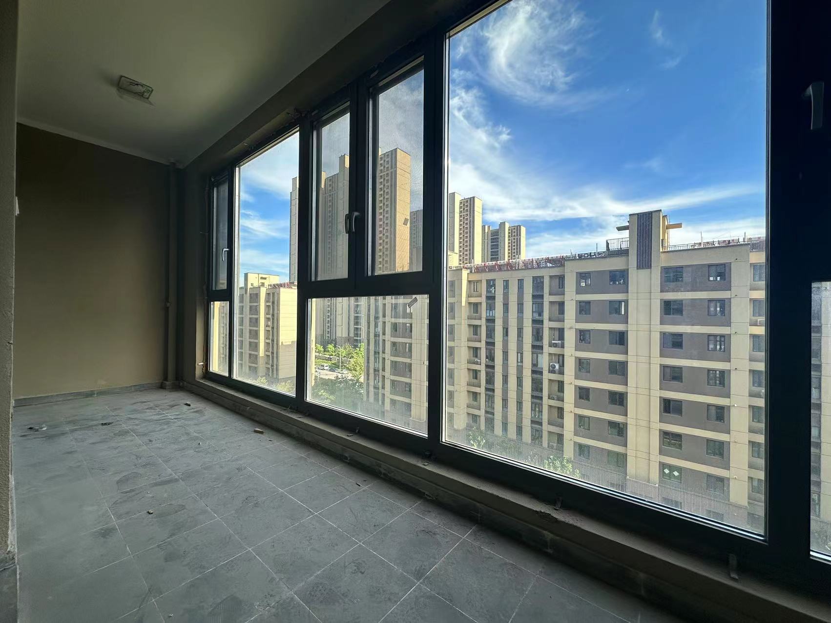 富力院士廷 4室2厅2卫 156m²