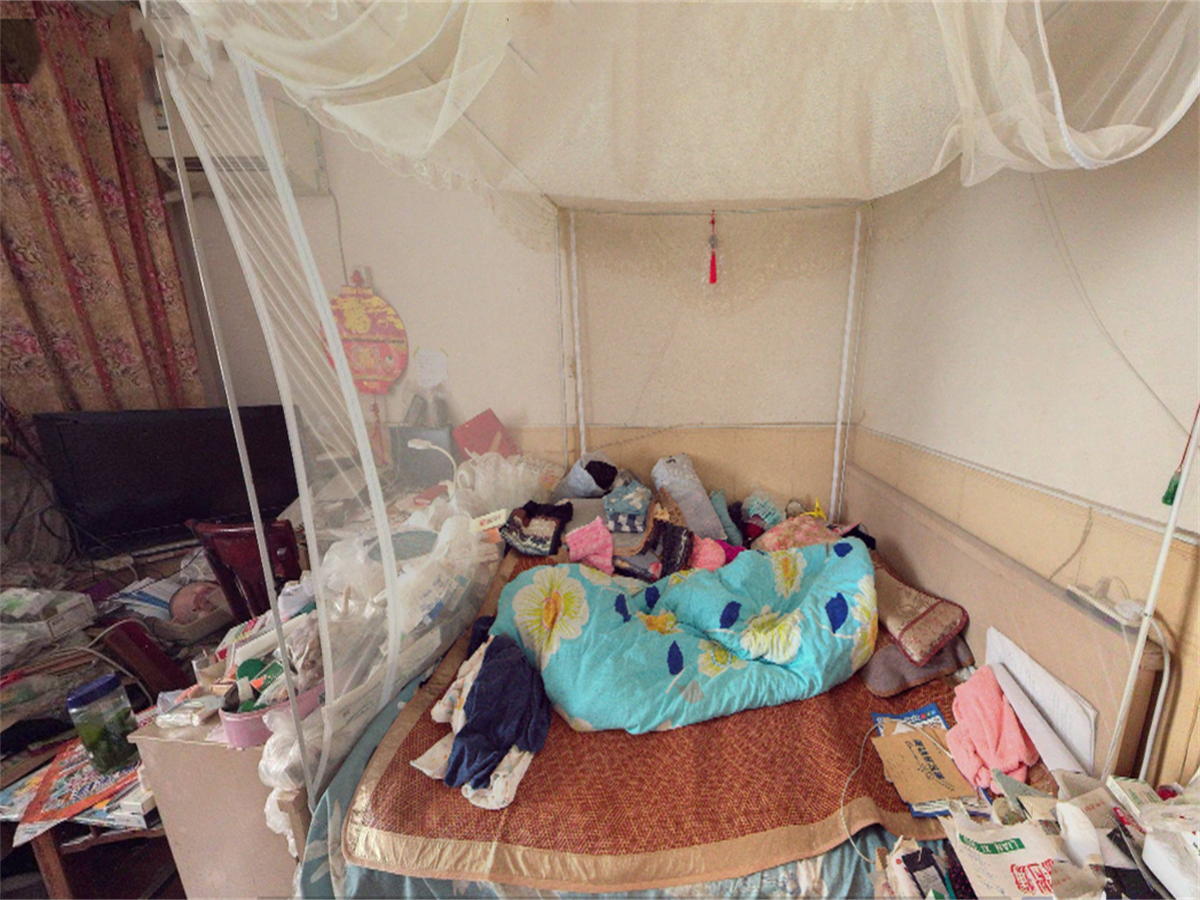 光明新村 3室1厅1卫 83.00m&sup2;