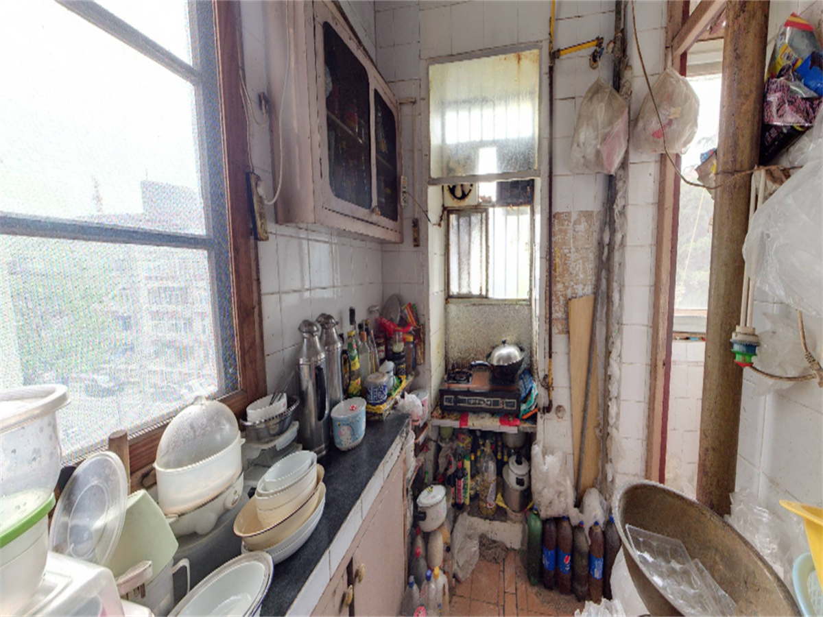光明新村 3室1厅1卫 83.00m&sup2;