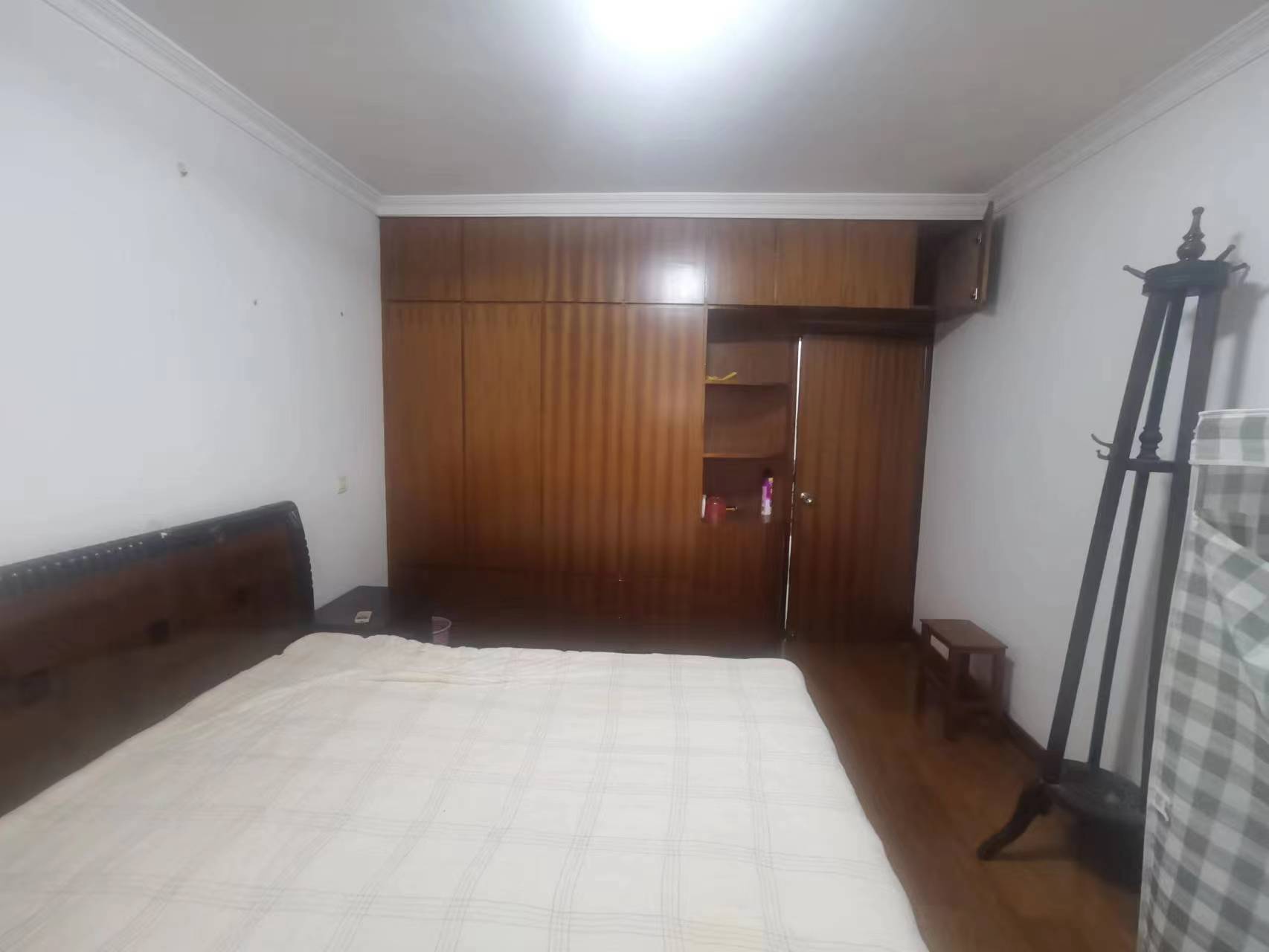 青年中路9号 2室1厅1卫 67m&sup2;