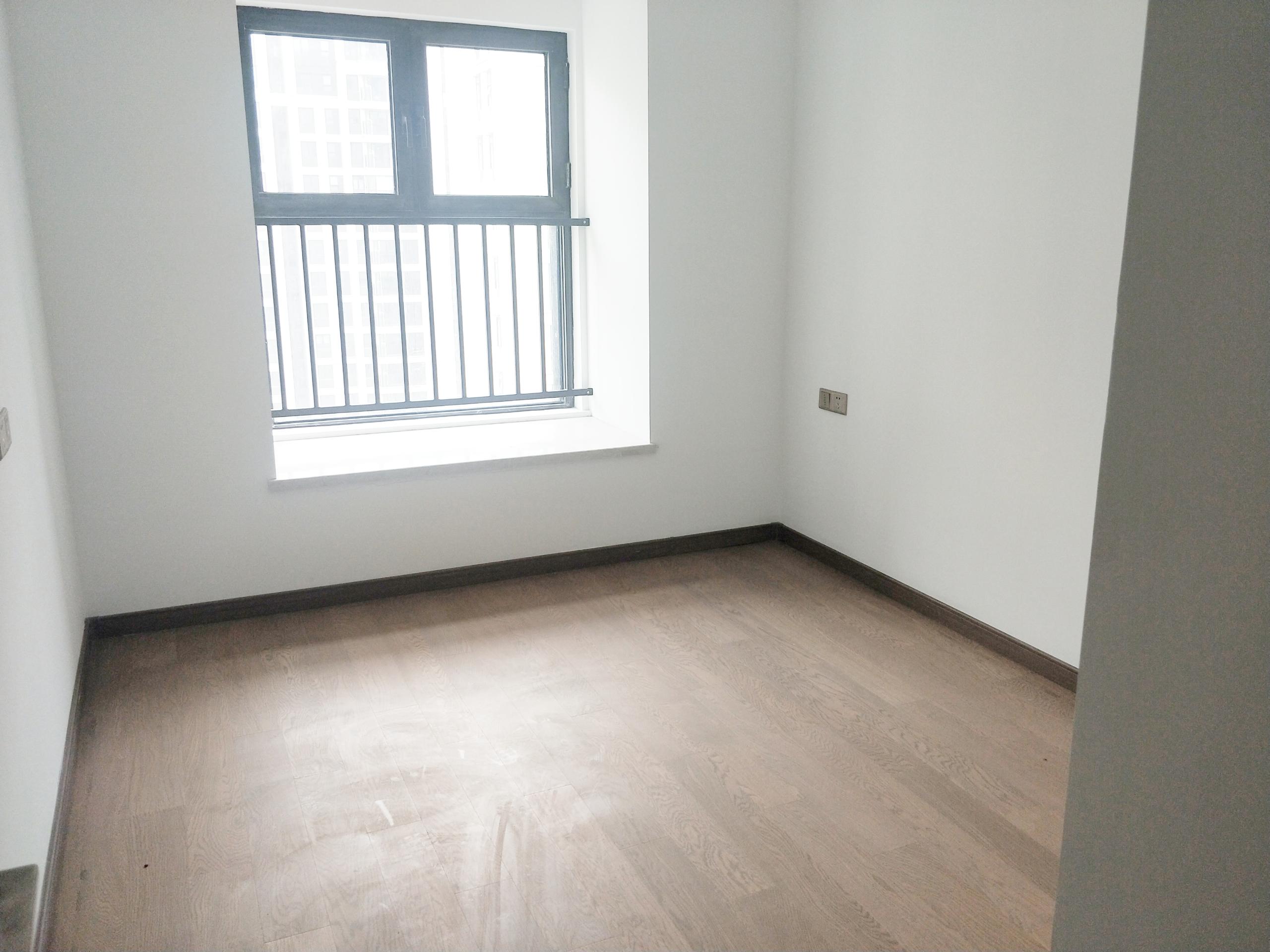 中海上东区 4室2厅2卫 143m&sup2;