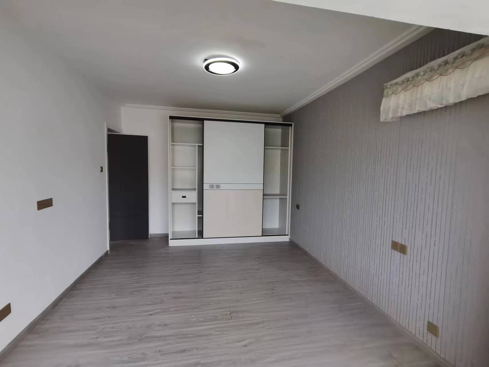 北川门新村 4室2厅1卫 154m&sup2;