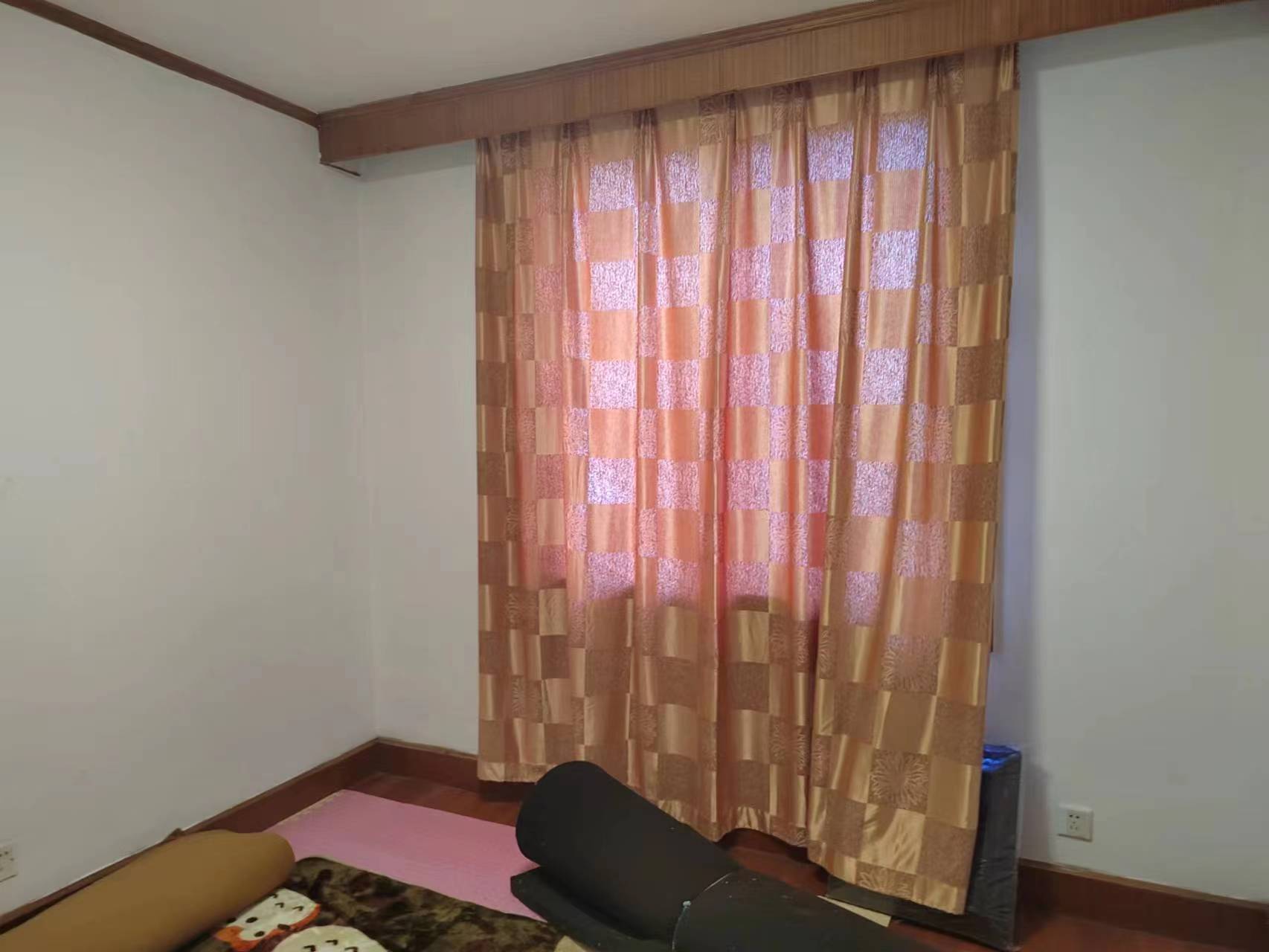 光明花苑(崇川区) 3室2厅1卫 130.00m&sup2;