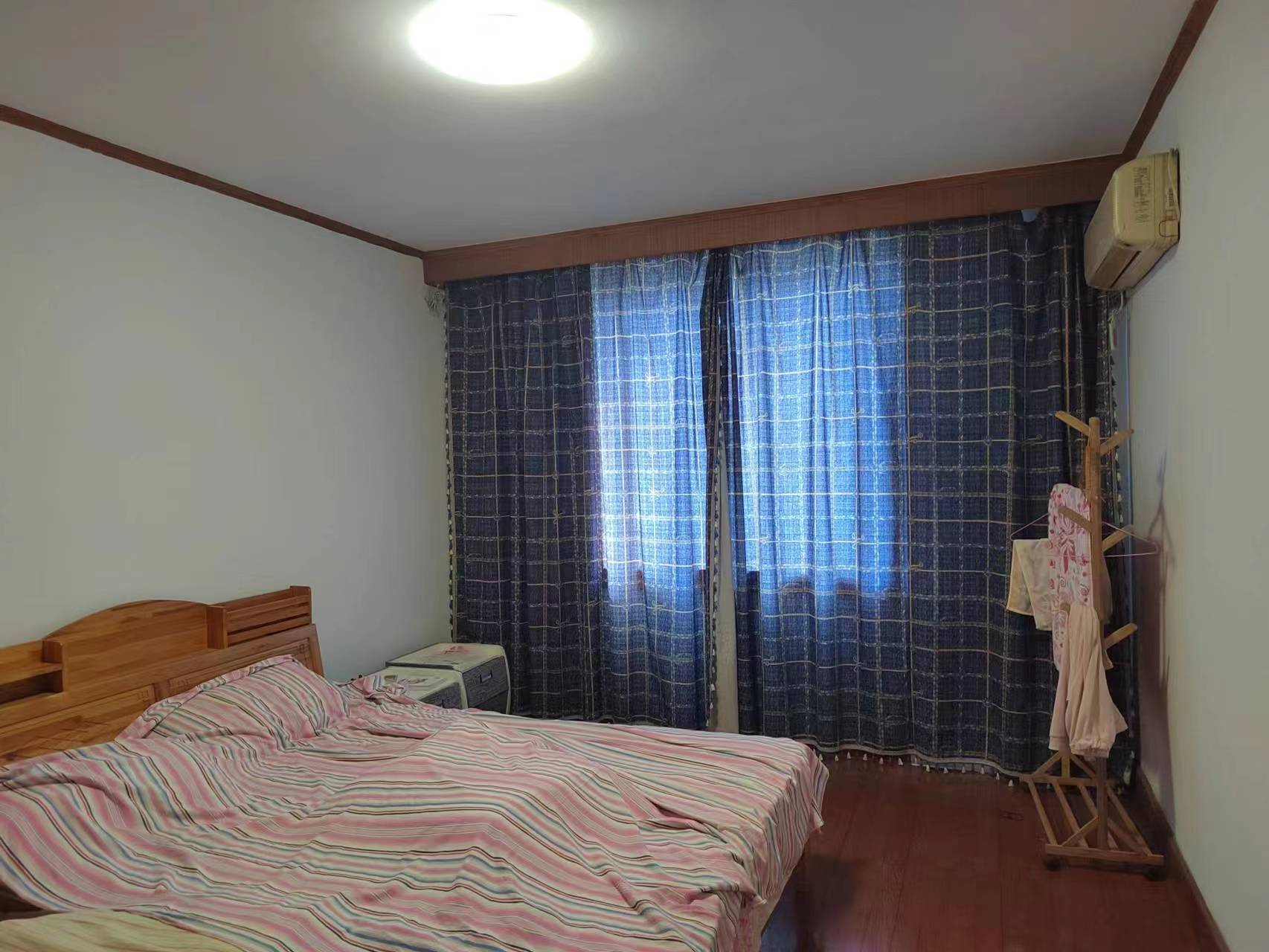 光明花苑(崇川区) 3室2厅1卫 130.00m&sup2;