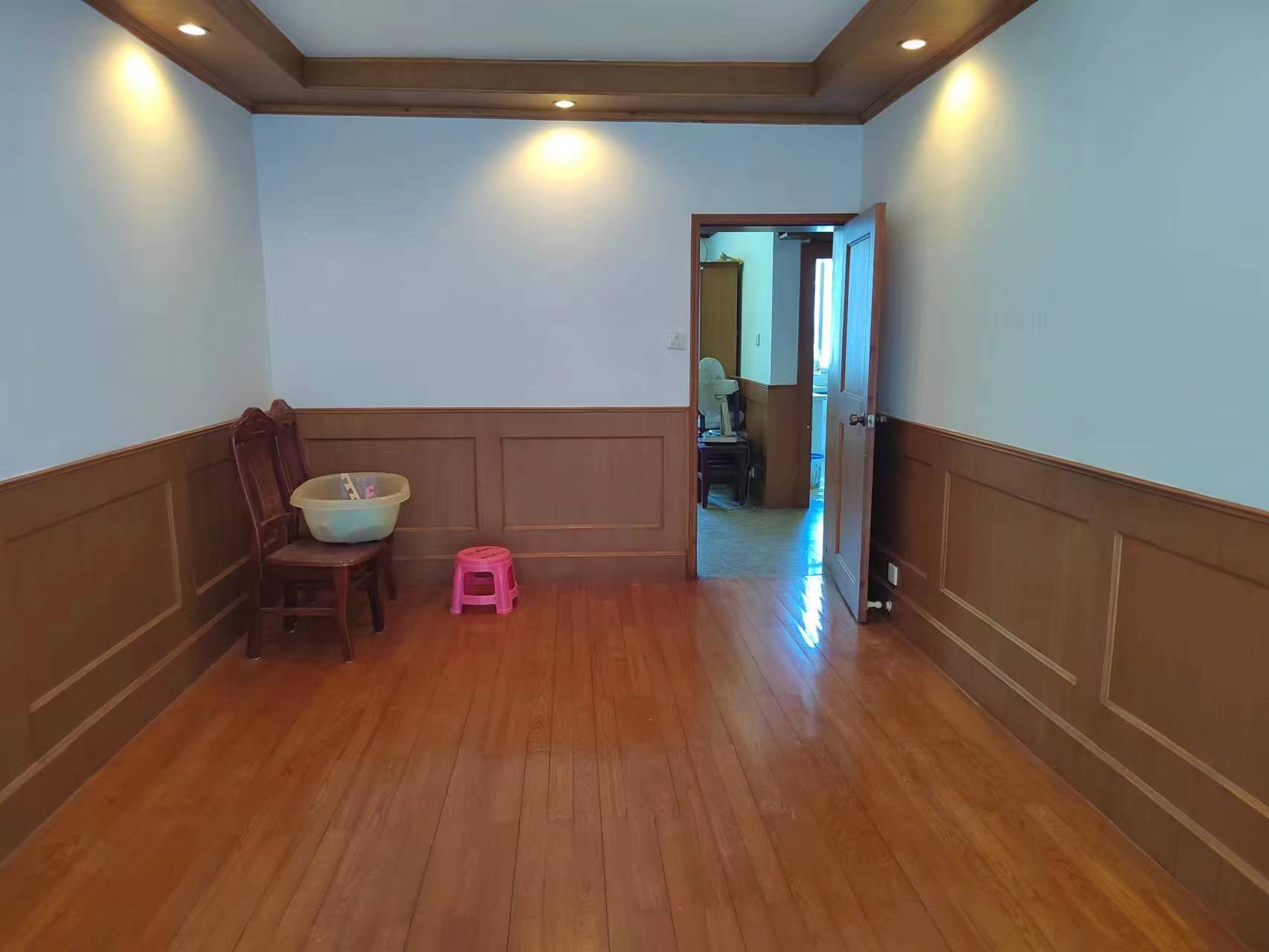光明花苑(崇川区) 3室2厅1卫 130.00m&sup2;