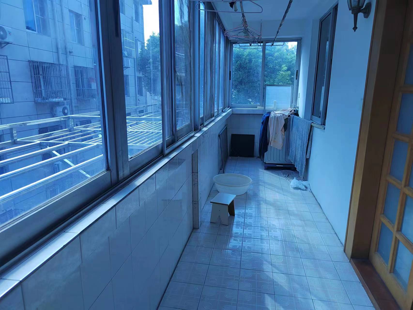 光明花苑(崇川区) 3室2厅1卫 130.00m&sup2;
