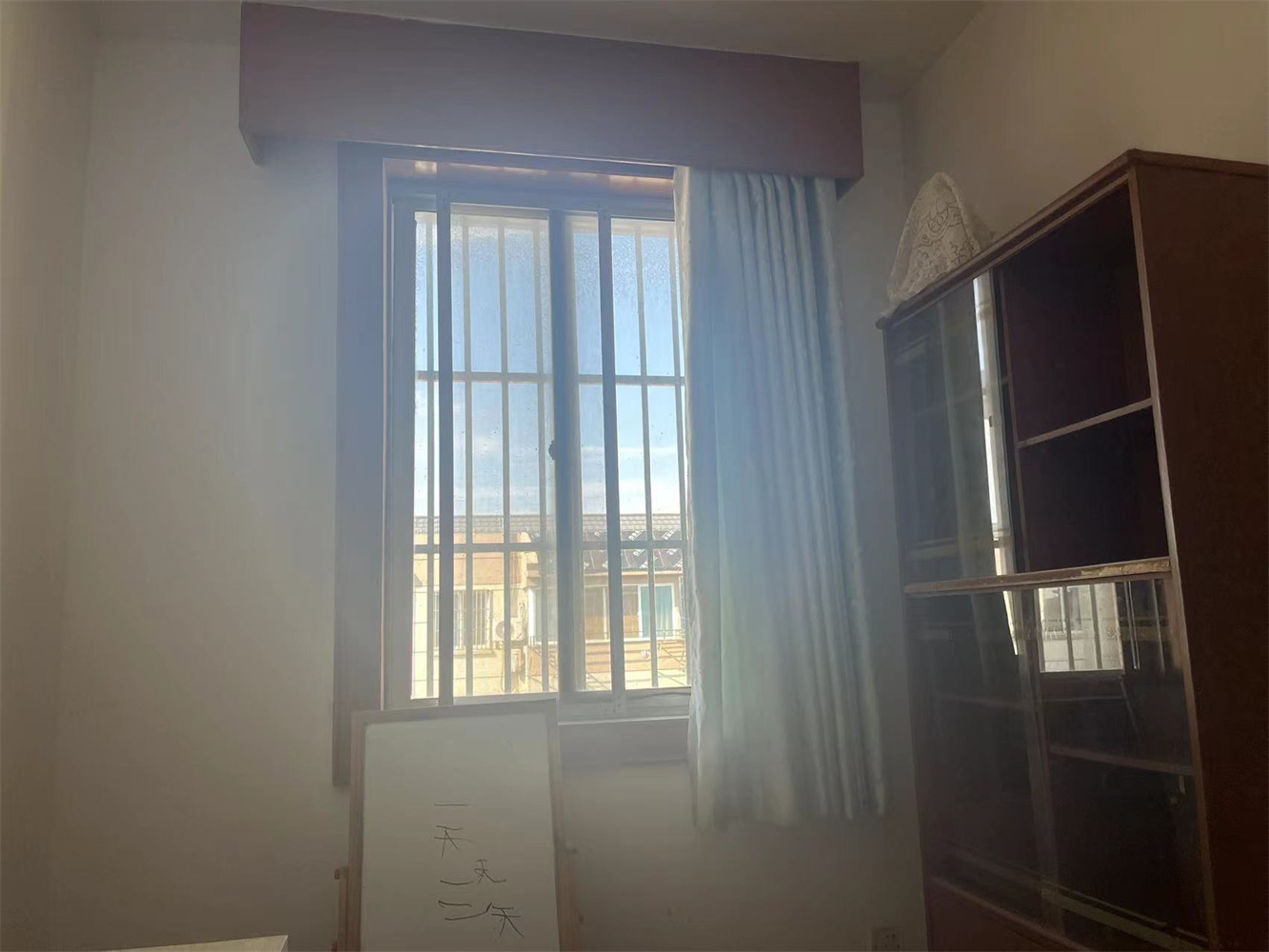 中南苑 3室1厅1卫 76m&sup2;