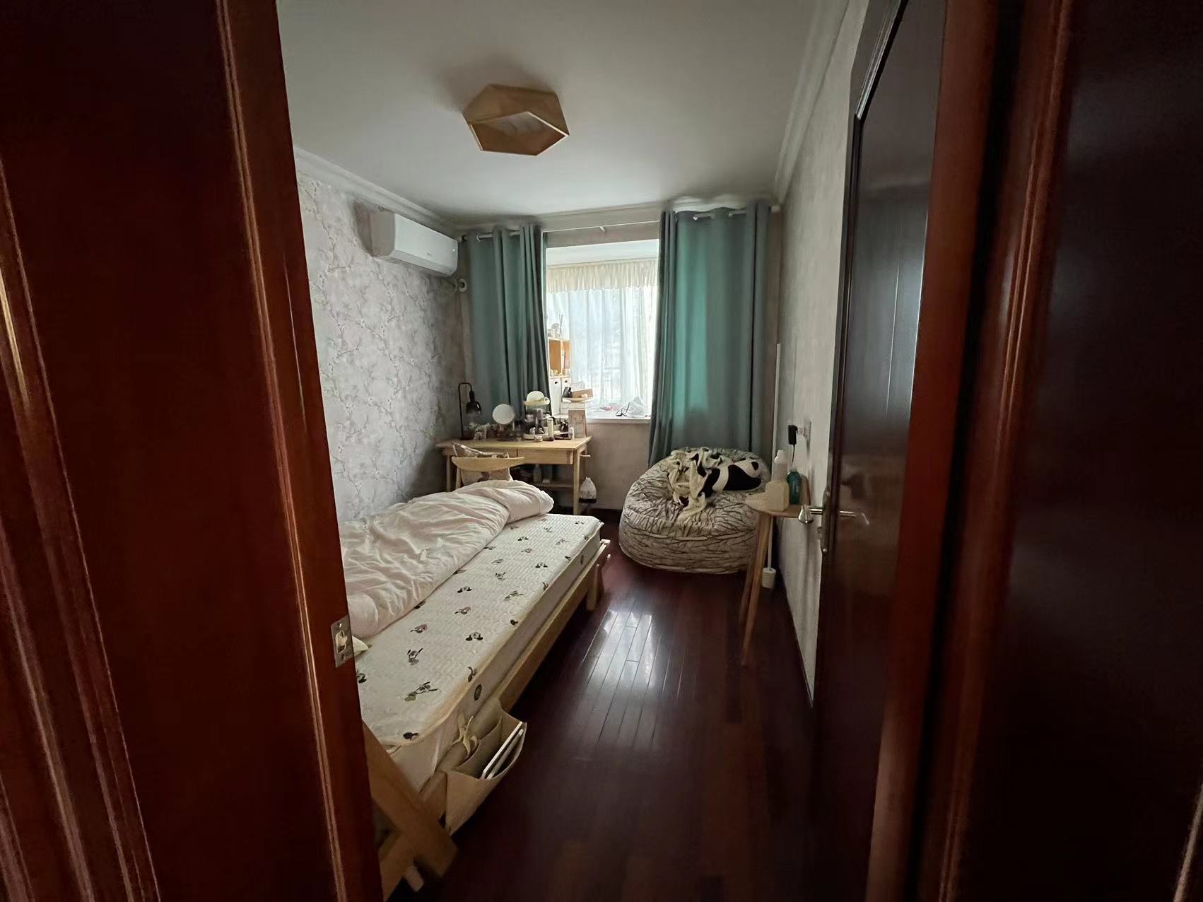 春晖花园 4室2厅2卫 172.66m&sup2;