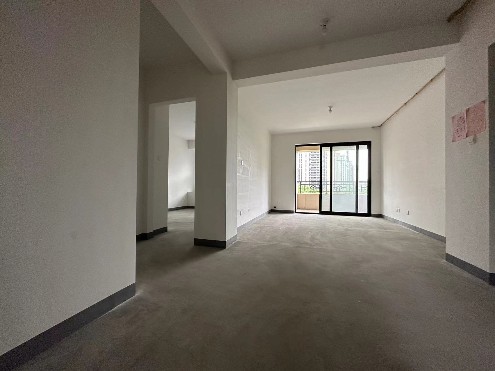 招商新城雍景湾 3室2厅1卫 100.00m&sup2;