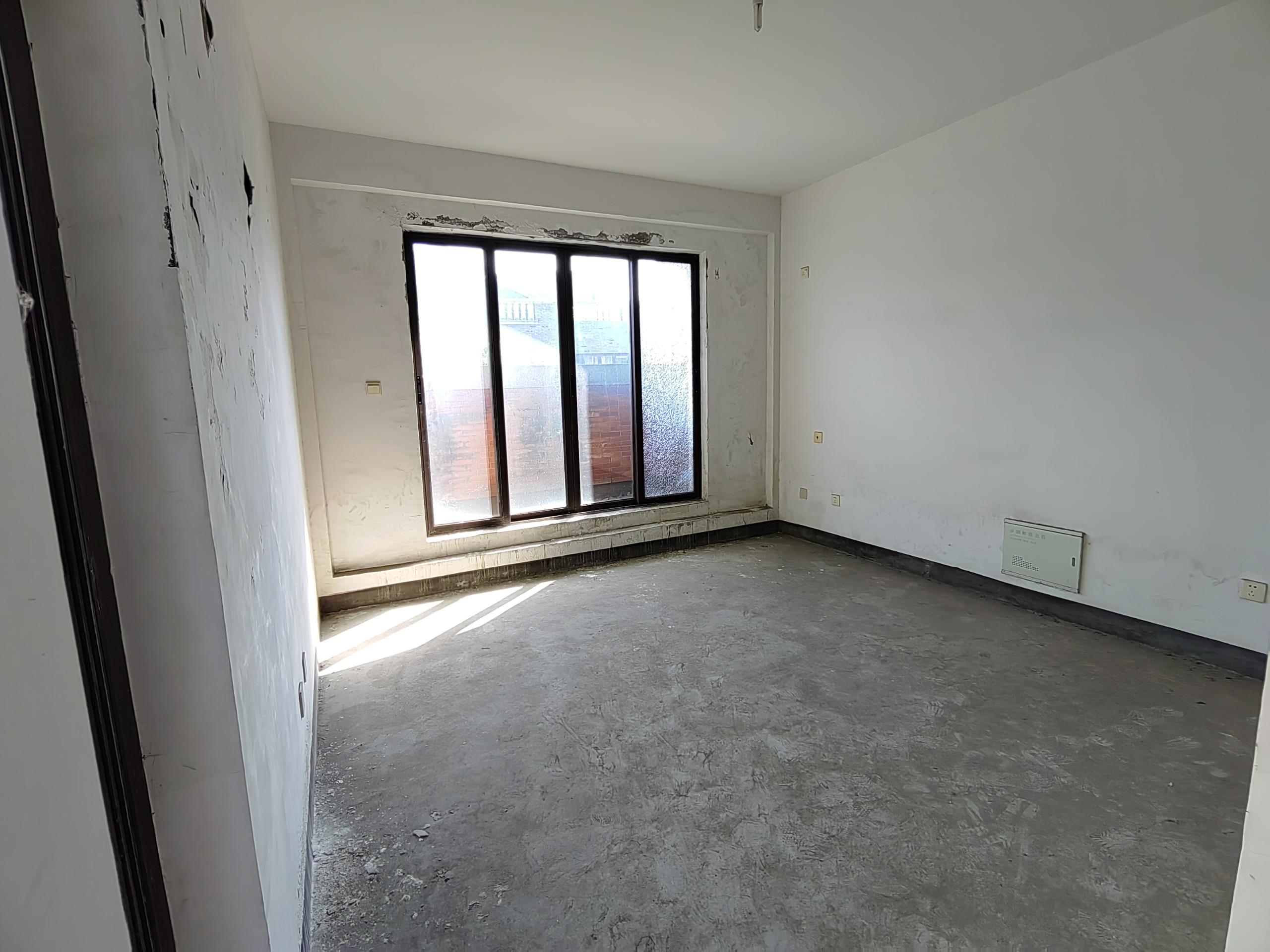 南通壹城水清木华 4室2厅3卫 234.78m&sup2;
