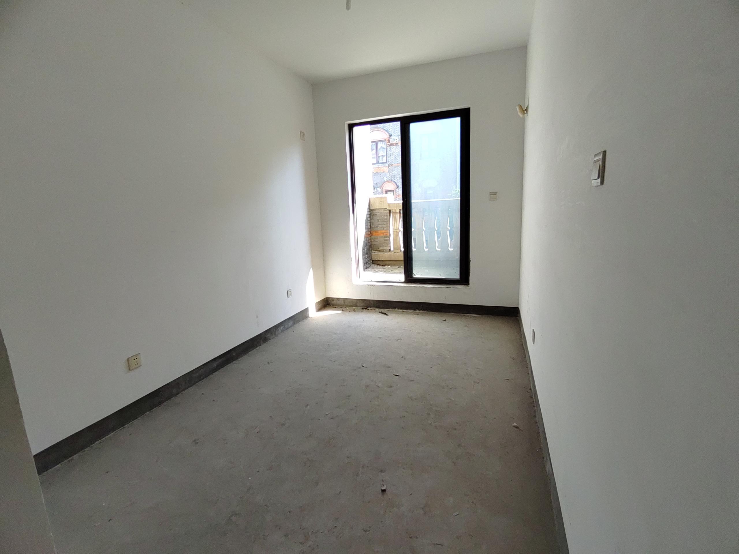 南通壹城水清木华 4室2厅3卫 234.78m&sup2;