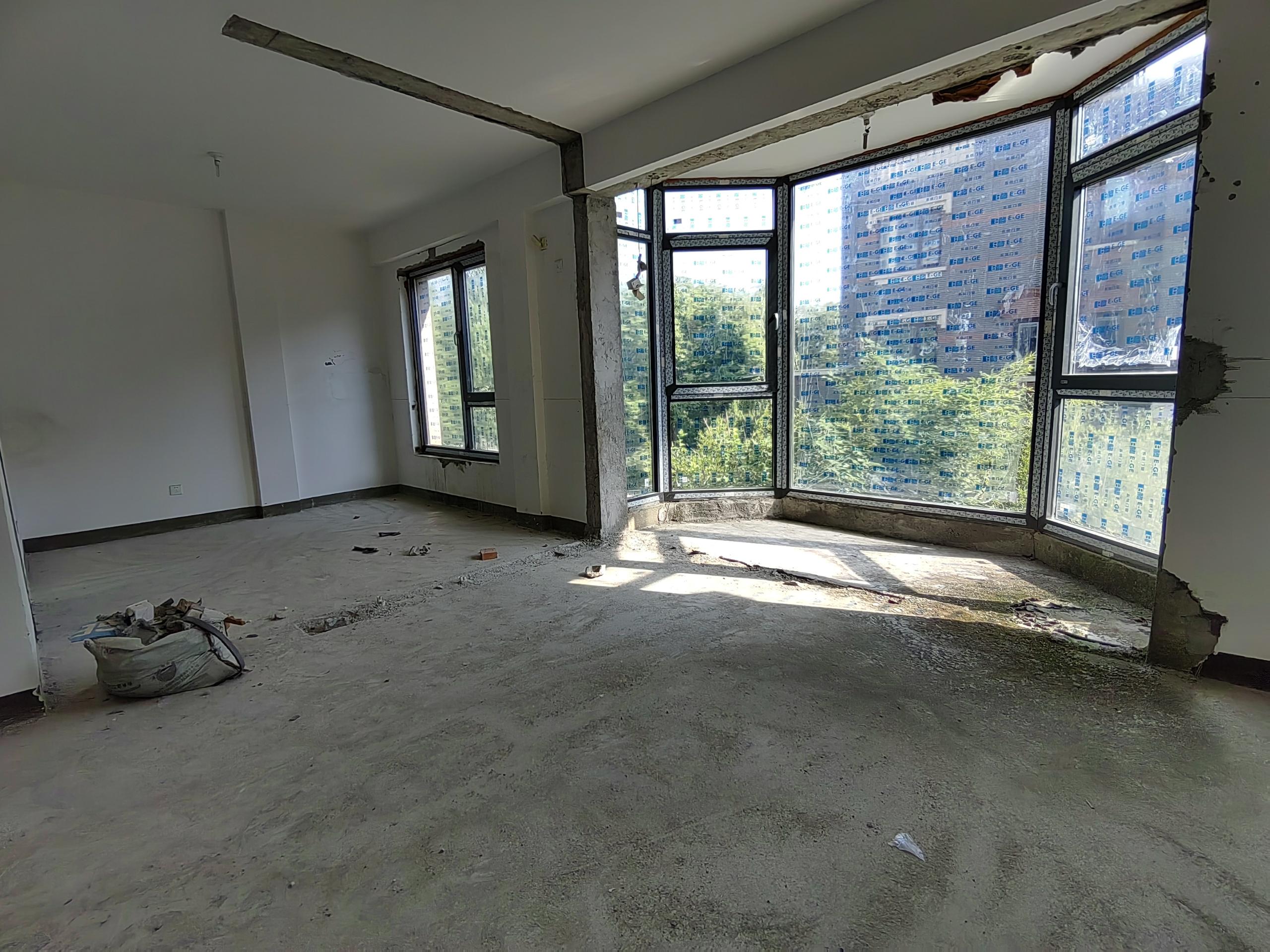 南通壹城水清木华 5室2厅3卫 345m&sup2;