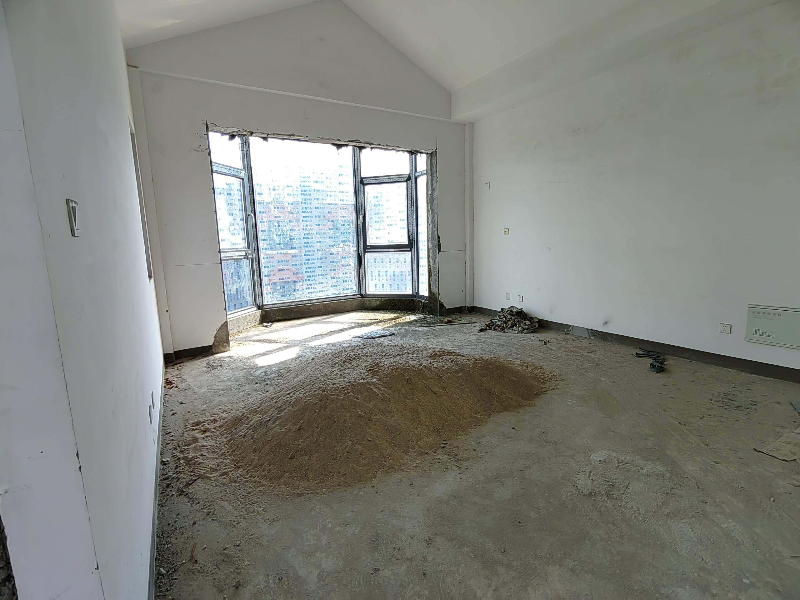 南通壹城水清木华 5室2厅3卫 345m&sup2;