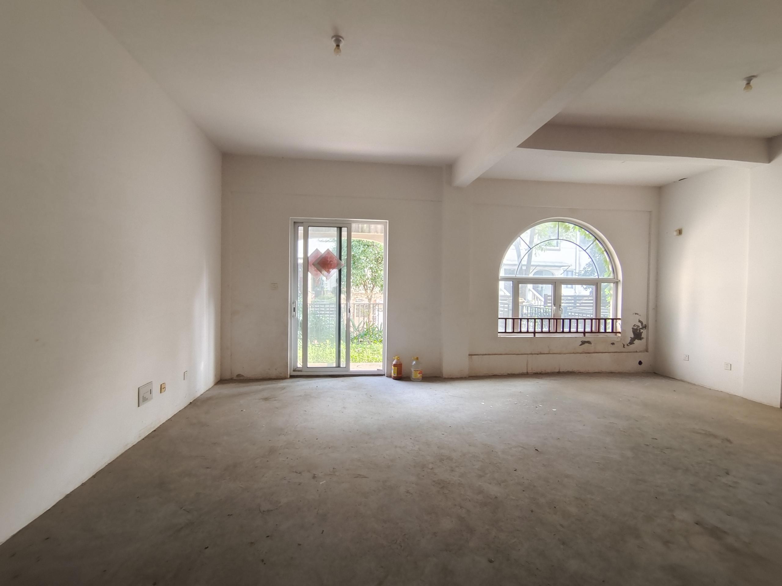 博园岚郡 5室2厅3卫 250m&sup2;