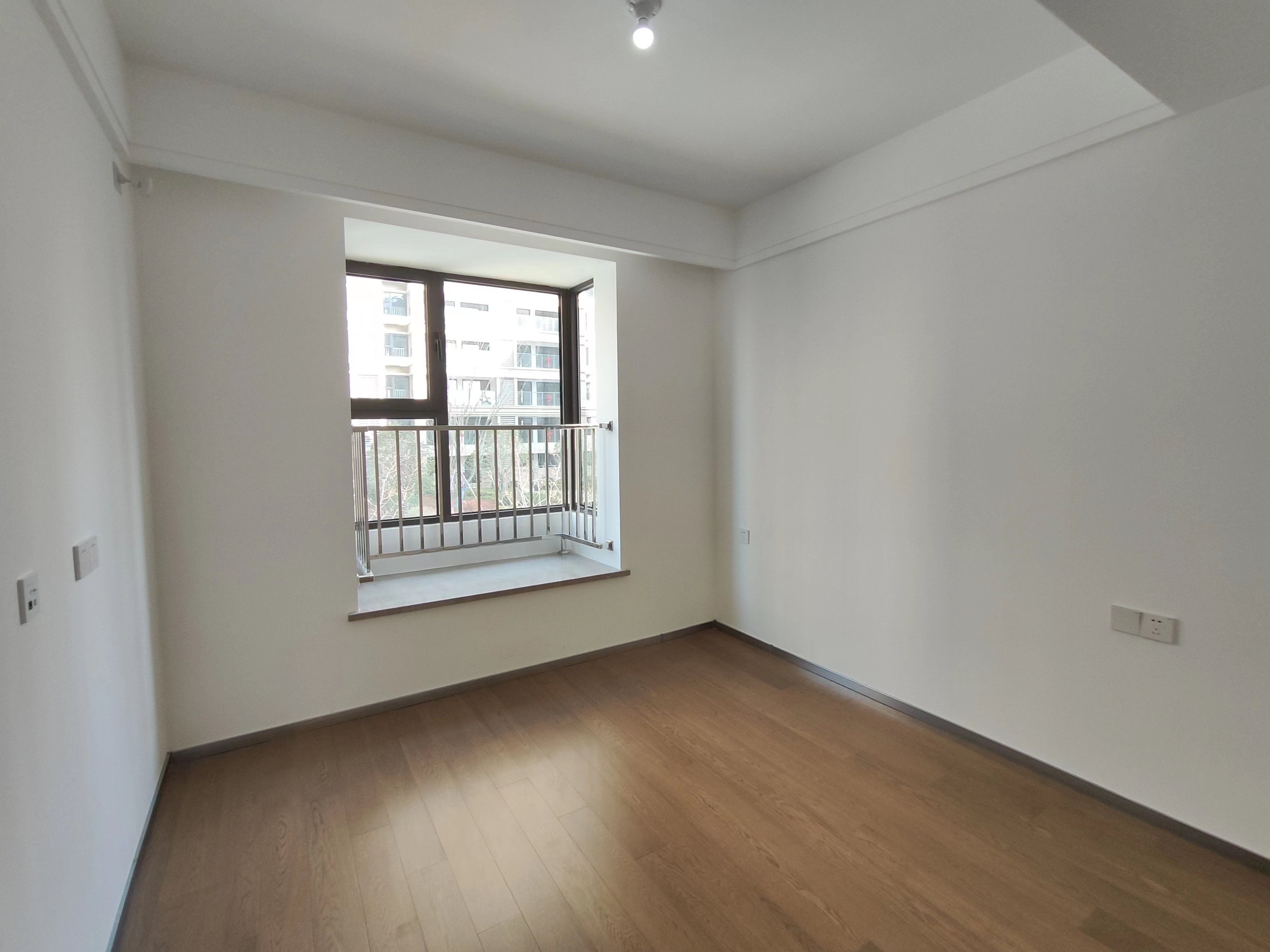 远创宸樾 3室2厅2卫 110m&sup2;