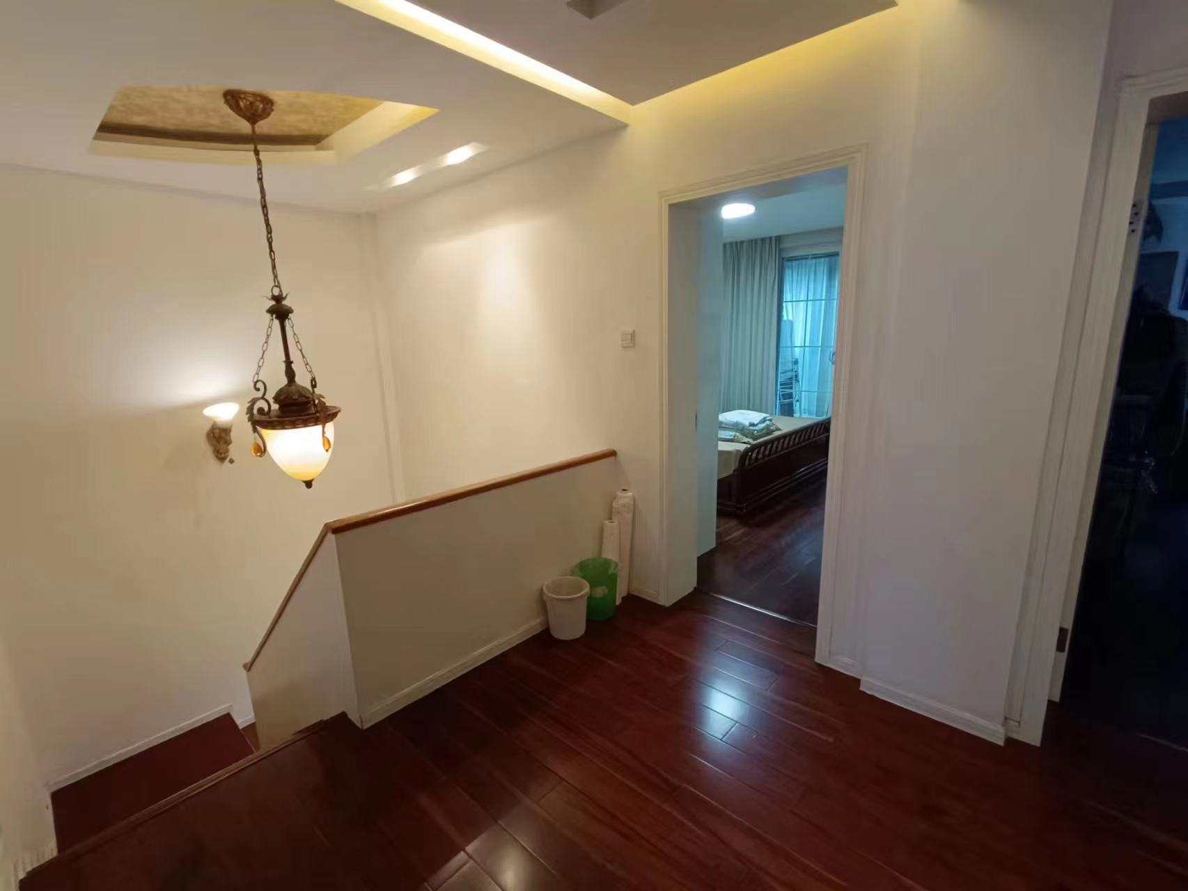 兆丰嘉园 4室2厅2卫 183.00m&sup2;