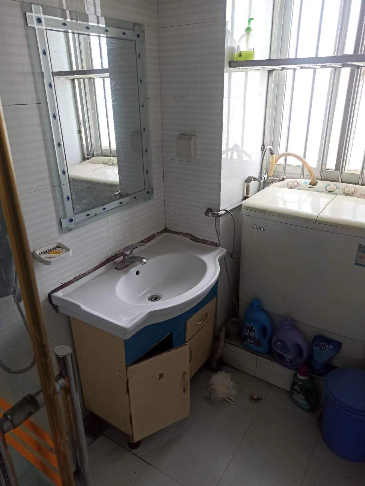 南川园东区 3室2厅1卫 85m&sup2;