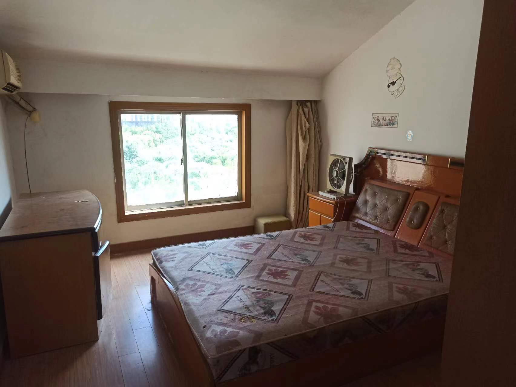 南川园东区 3室2厅1卫 85m&sup2;