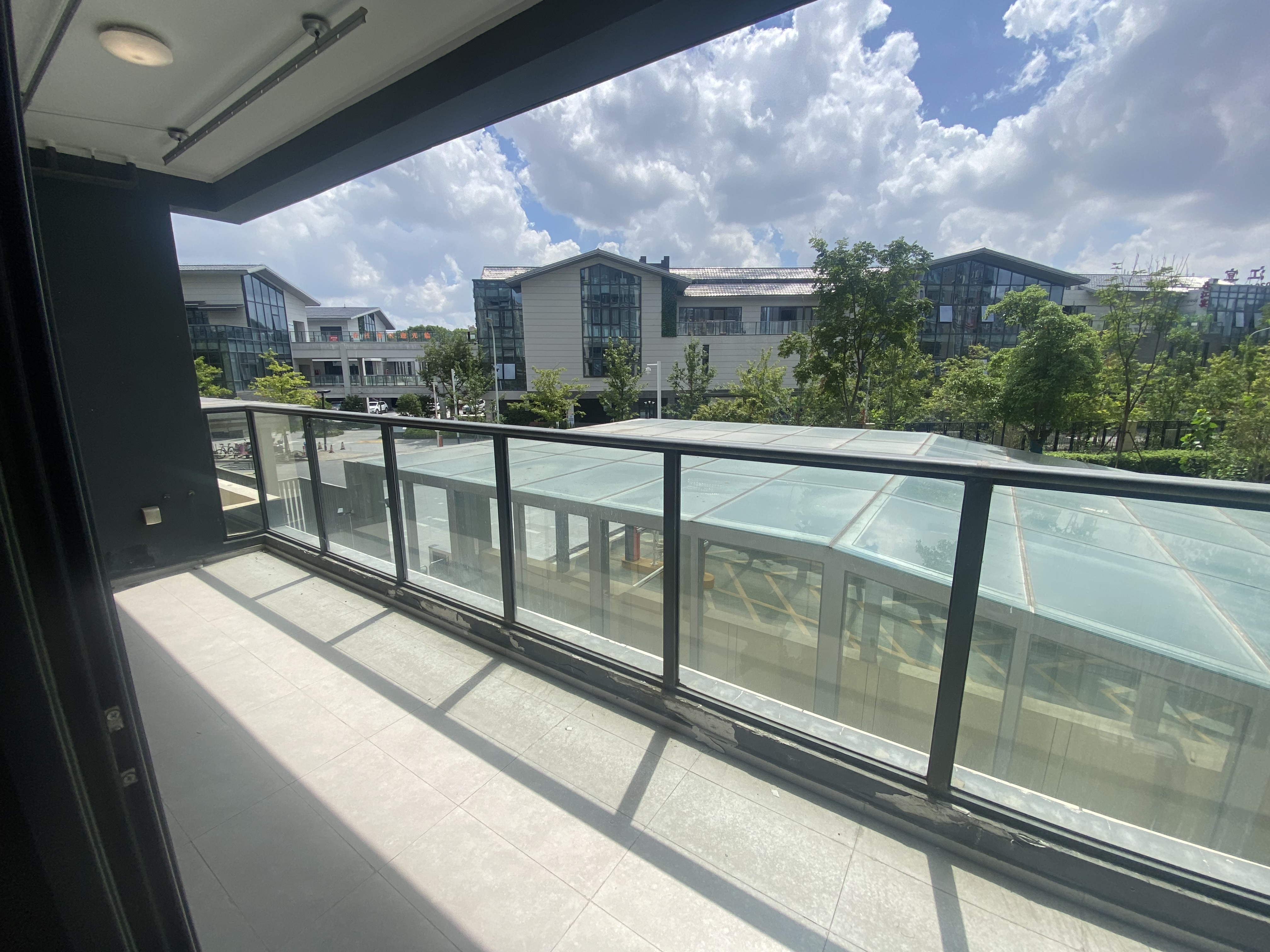 春江阅 3室2厅2卫 143.75m&sup2;